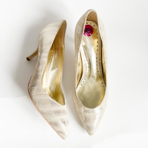 Bcbgirls Faux Suede Gold Pumps 